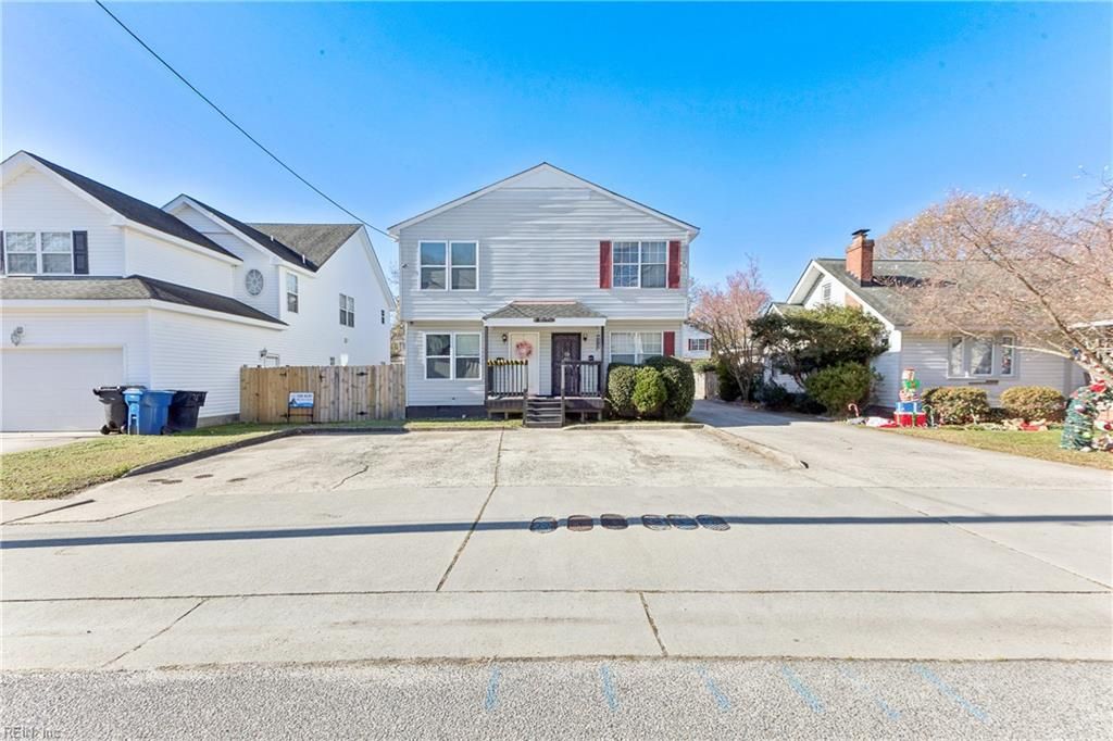 315 Roselynn LN, Virginia Beach, VA 23454