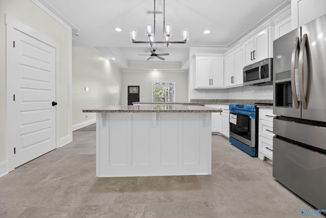 88 Pierce Road, Albertville, AL 35951