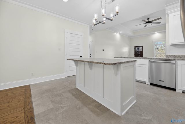 88 Pierce Road, Albertville, AL 35951