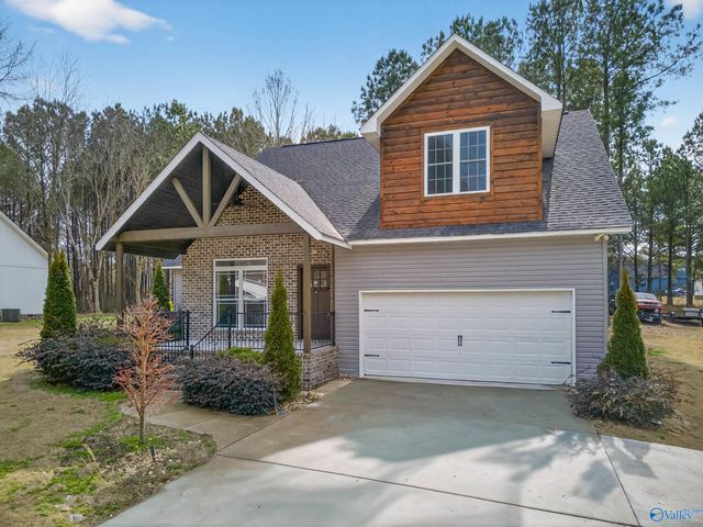 88 Pierce Road, Albertville, AL 35951