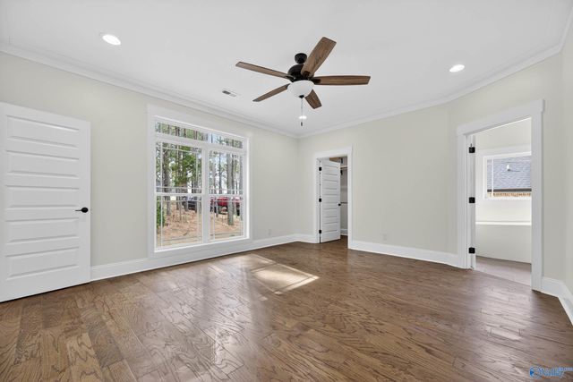 88 Pierce Road, Albertville, AL 35951