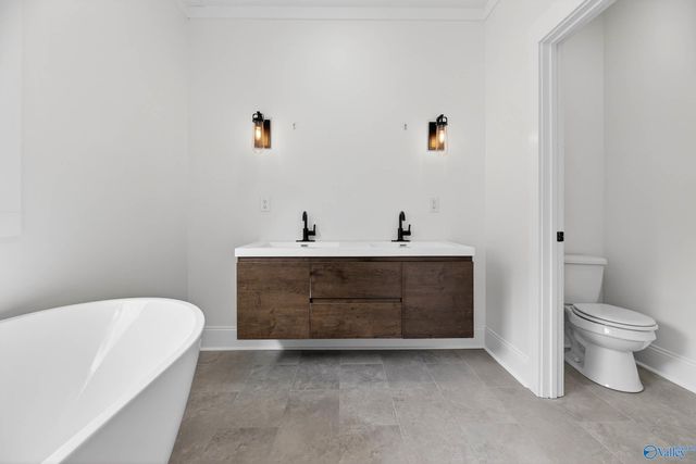 88 Pierce Road, Albertville, AL 35951