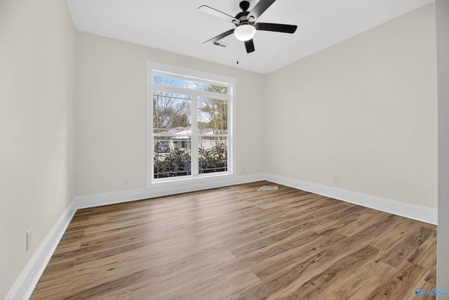 88 Pierce Road, Albertville, AL 35951