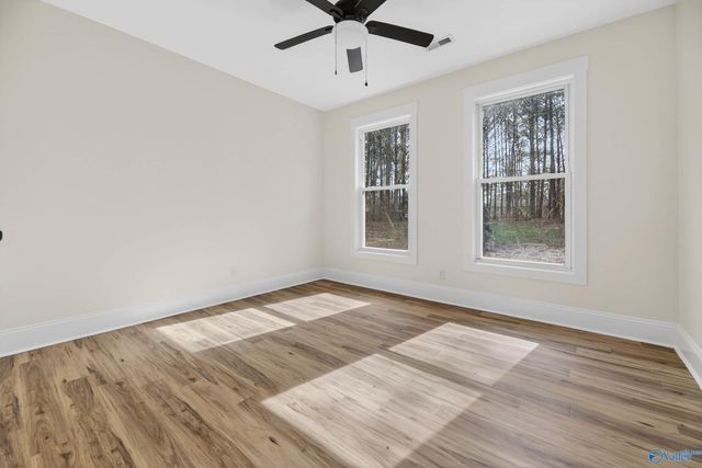 88 Pierce Road, Albertville, AL 35951