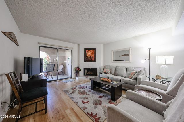 9430 E Mission Lane 104, Scottsdale, AZ 85258