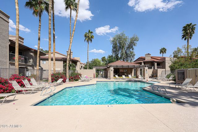 9430 E Mission Lane 104, Scottsdale, AZ 85258