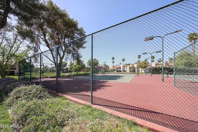 9430 E Mission Lane 104, Scottsdale, AZ 85258