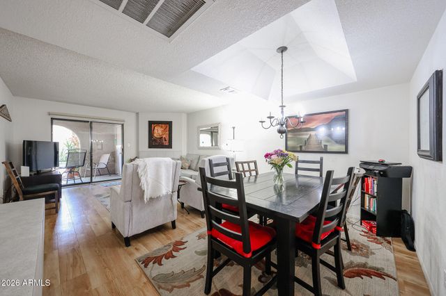 9430 E Mission Lane 104, Scottsdale, AZ 85258