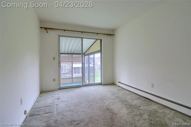 25315 Franklin Terrace 8, South Lyon, MI 48178