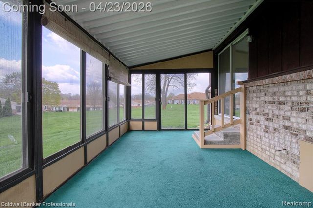 25315 Franklin Terrace 8, South Lyon, MI 48178
