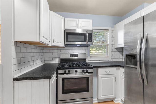 35809 Manila Avenue, Westland, MI 48186
