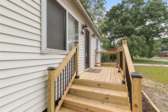 35809 Manila Avenue, Westland, MI 48186