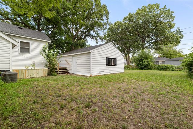 35809 Manila Avenue, Westland, MI 48186