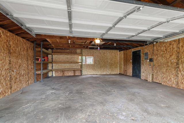 35809 Manila Avenue, Westland, MI 48186