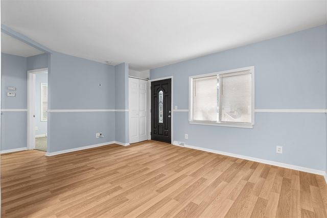 35809 Manila Avenue, Westland, MI 48186