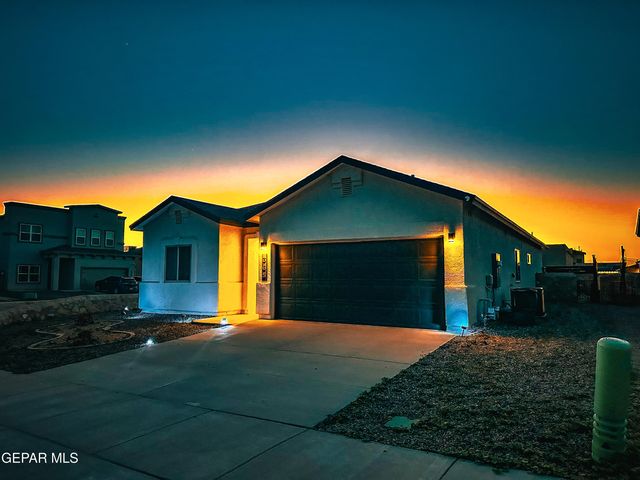 365 Mercy Tellez, Socorro, TX 79927