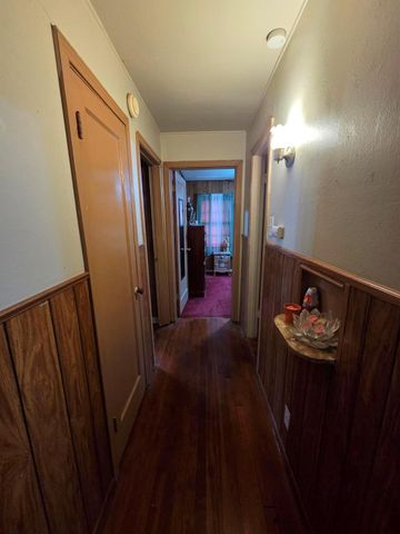 7326 Eisenhower Road, Houston, TX 77033
