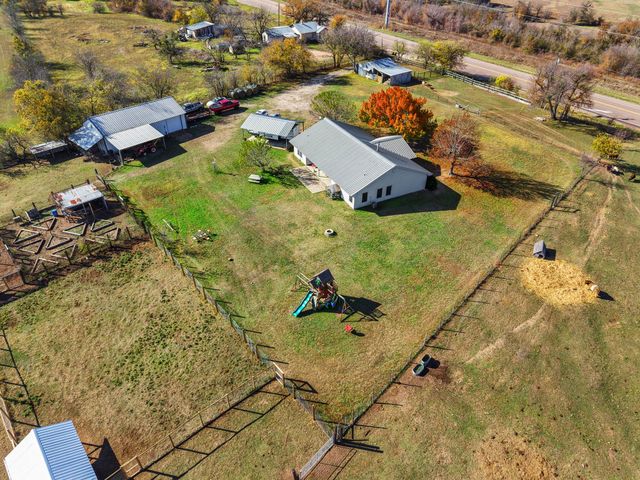 18751 State Highway 95, Holland, TX 76534