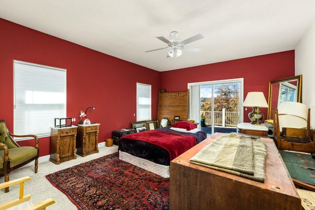 18776 Jayhawk Dr, Penn Valley, CA 95946