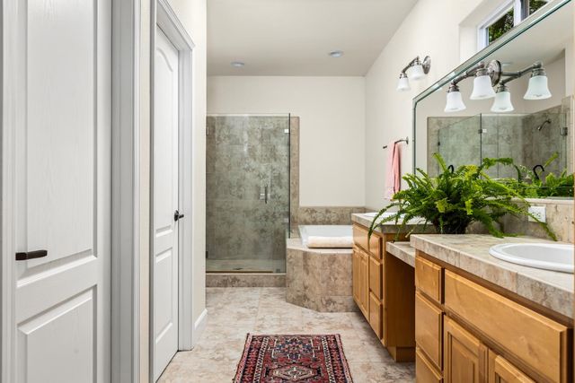 18776 Jayhawk Dr, Penn Valley, CA 95946