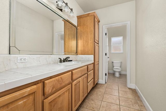 18776 Jayhawk Dr, Penn Valley, CA 95946