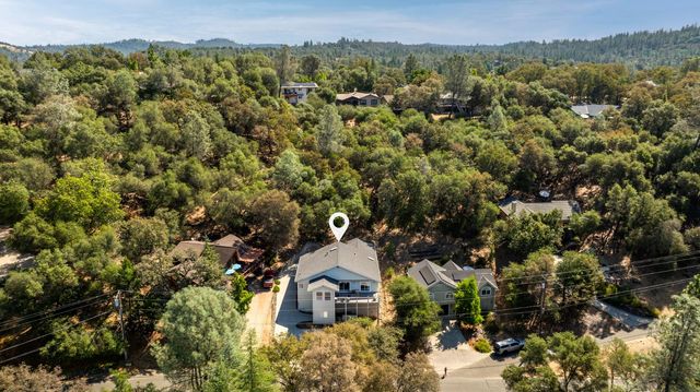 18776 Jayhawk Dr, Penn Valley, CA 95946