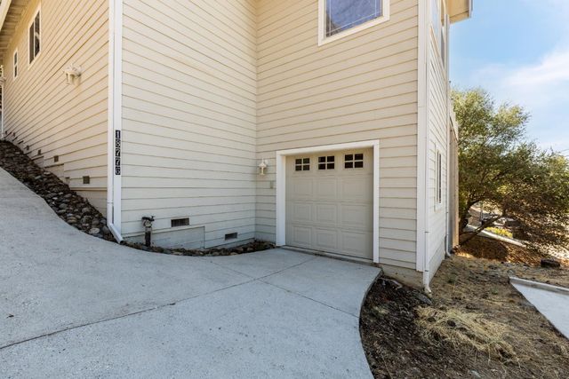 18776 Jayhawk Dr, Penn Valley, CA 95946