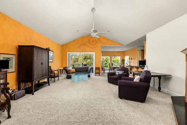 18776 Jayhawk Dr, Penn Valley, CA 95946