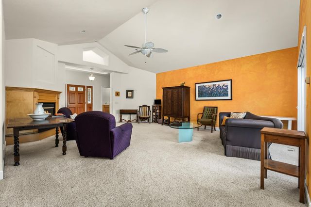 18776 Jayhawk Dr, Penn Valley, CA 95946