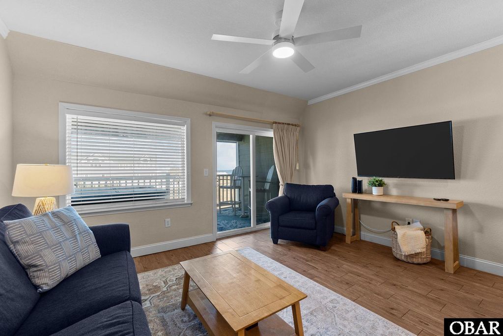 Image 10 of property listing at 815 S Virginia Dare Trail Unit 202, Kill Devil Hills, NC 27948