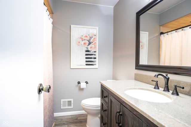 380 N 700 W, Greenfield, IN 46140