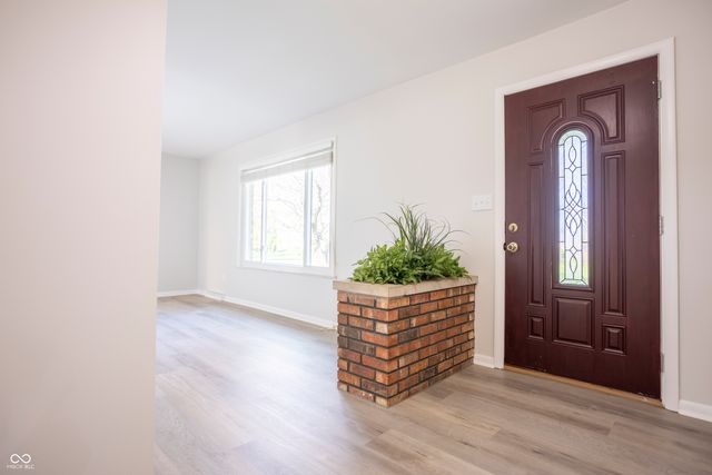 380 N 700 W, Greenfield, IN 46140