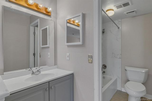 17630 E Loyola Drive 1832L, Aurora, CO 80013