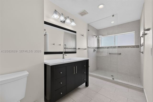 10583 SW 77th Ter, Miami, FL 33173