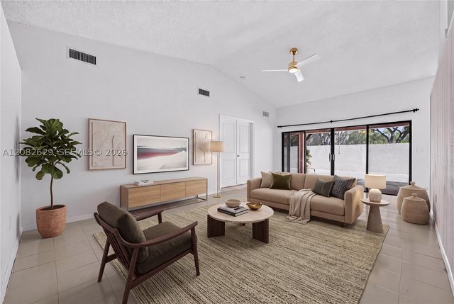 10583 SW 77th Ter, Miami, FL 33173