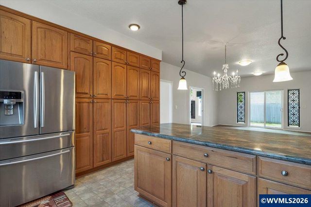 955 Pinehurst Ln NE, Keizer, OR 97303