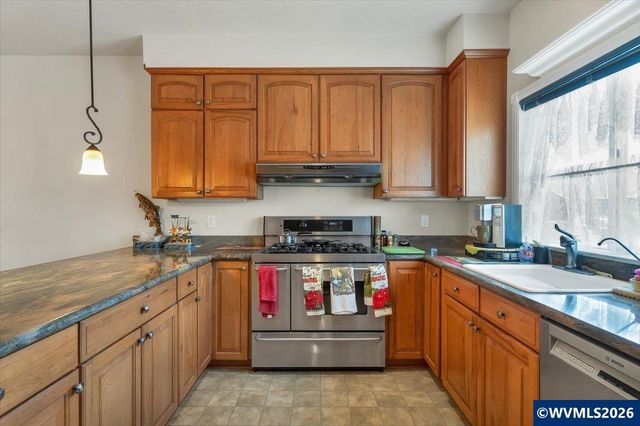 955 Pinehurst Ln NE, Keizer, OR 97303