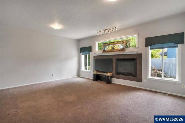 955 Pinehurst Ln NE, Keizer, OR 97303