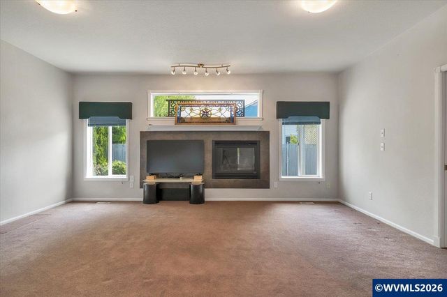 955 Pinehurst Ln NE, Keizer, OR 97303