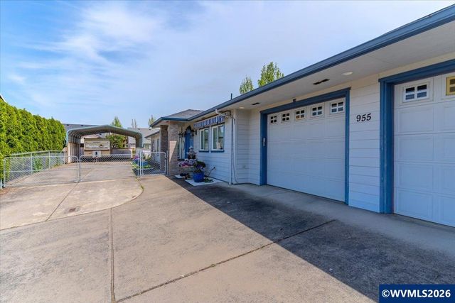955 Pinehurst Ln NE, Keizer, OR 97303