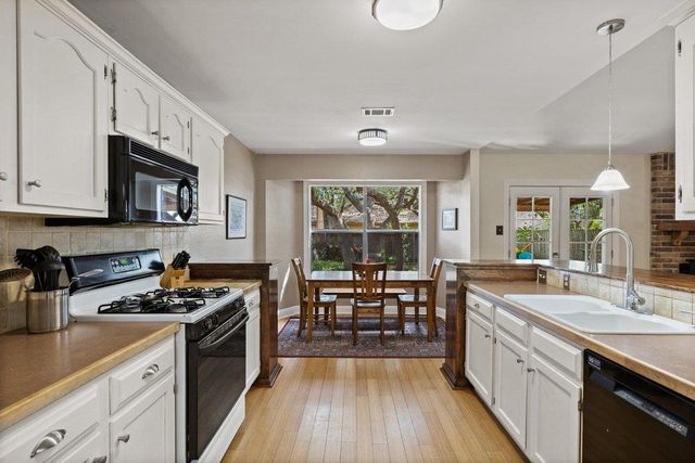 4526 Langtry LN, Austin, TX 78749