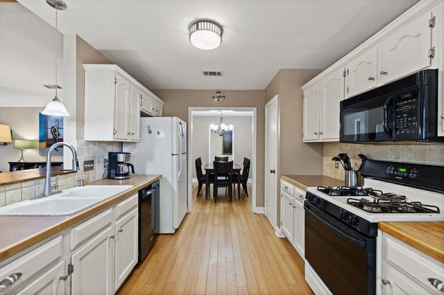 4526 Langtry LN, Austin, TX 78749