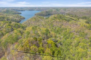 29 Poplar Point Rd, Sparta, TN 38583