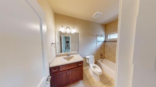 5705 Lipan Apache BND, Austin, TX 78738