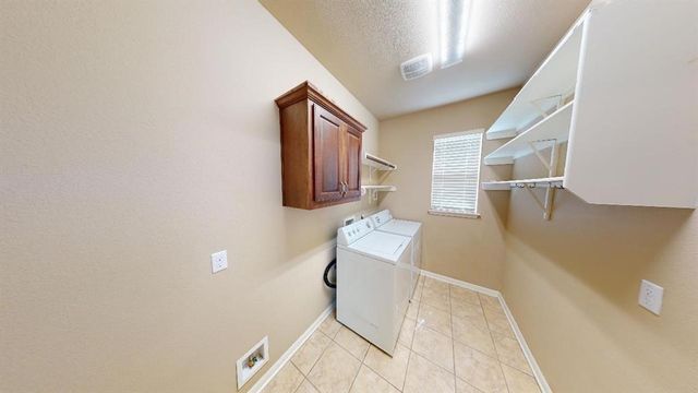 5705 Lipan Apache BND, Austin, TX 78738