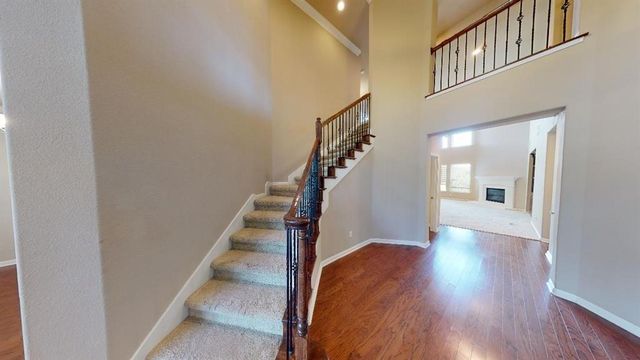 5705 Lipan Apache BND, Austin, TX 78738