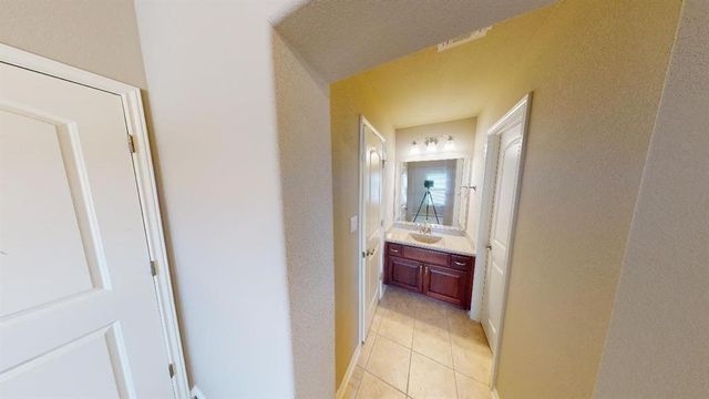 5705 Lipan Apache BND, Austin, TX 78738