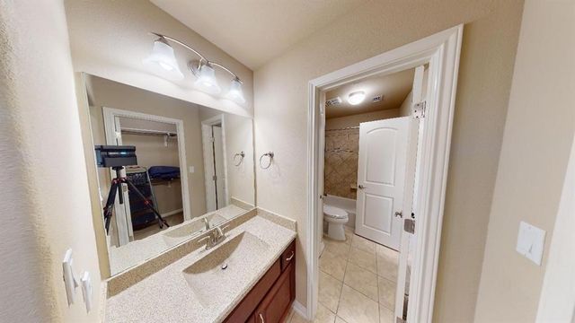 5705 Lipan Apache BND, Austin, TX 78738