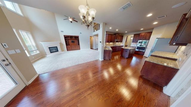 5705 Lipan Apache BND, Austin, TX 78738