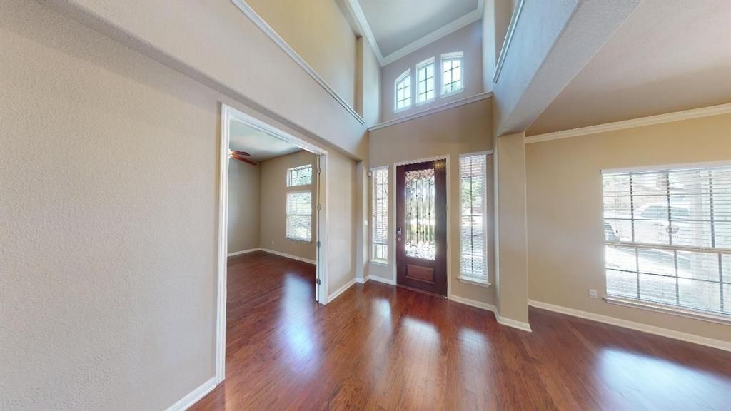 5705 Lipan Apache BND, Austin, TX 78738